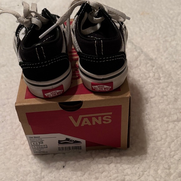 Vans Kids Black and White Sneakers - Picture 4 of 6